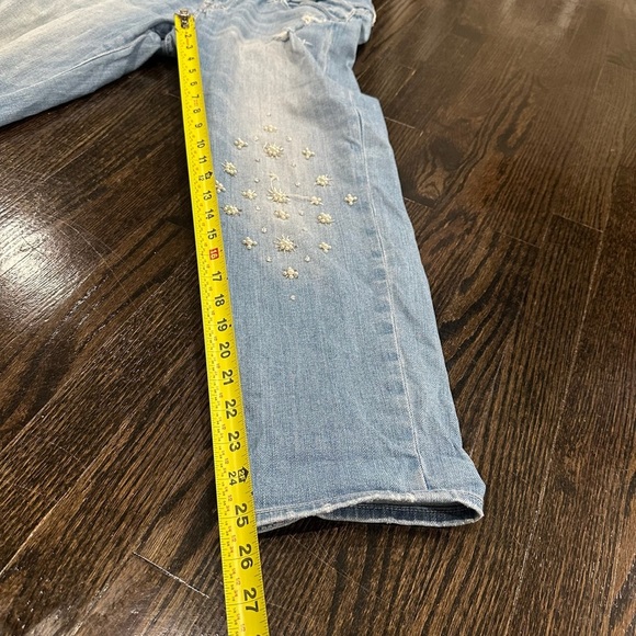 Abercrombie And Fitch Jeans Women’s Size 4/27. Bejeweled. Distressed. - Picture 7 of 7